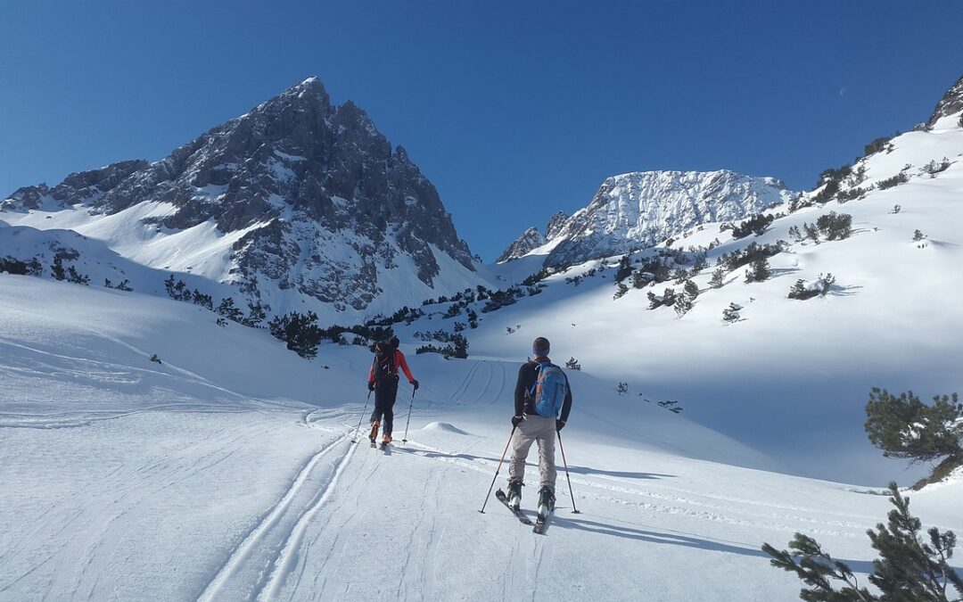 Best Time For Snowcat Skiing In Steamboat | Embark On…