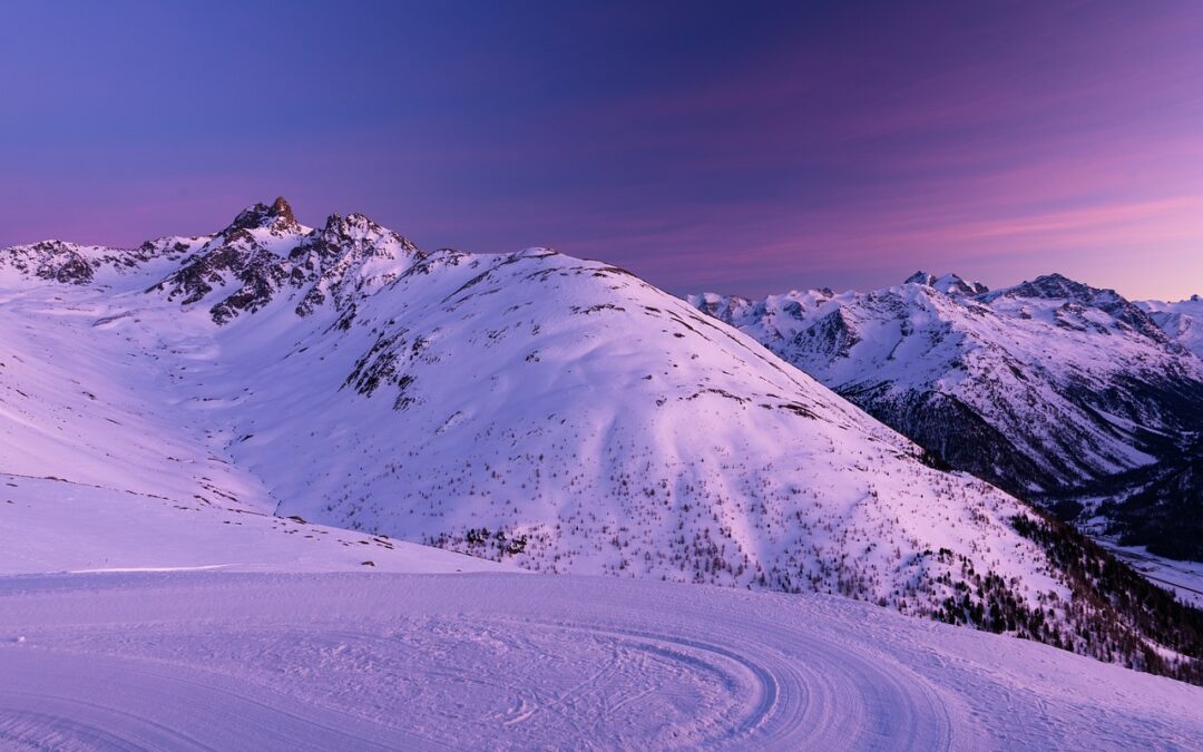 Snowcat Skiing Colorado / Unleash The Thrill: Snowcat Skiing In…