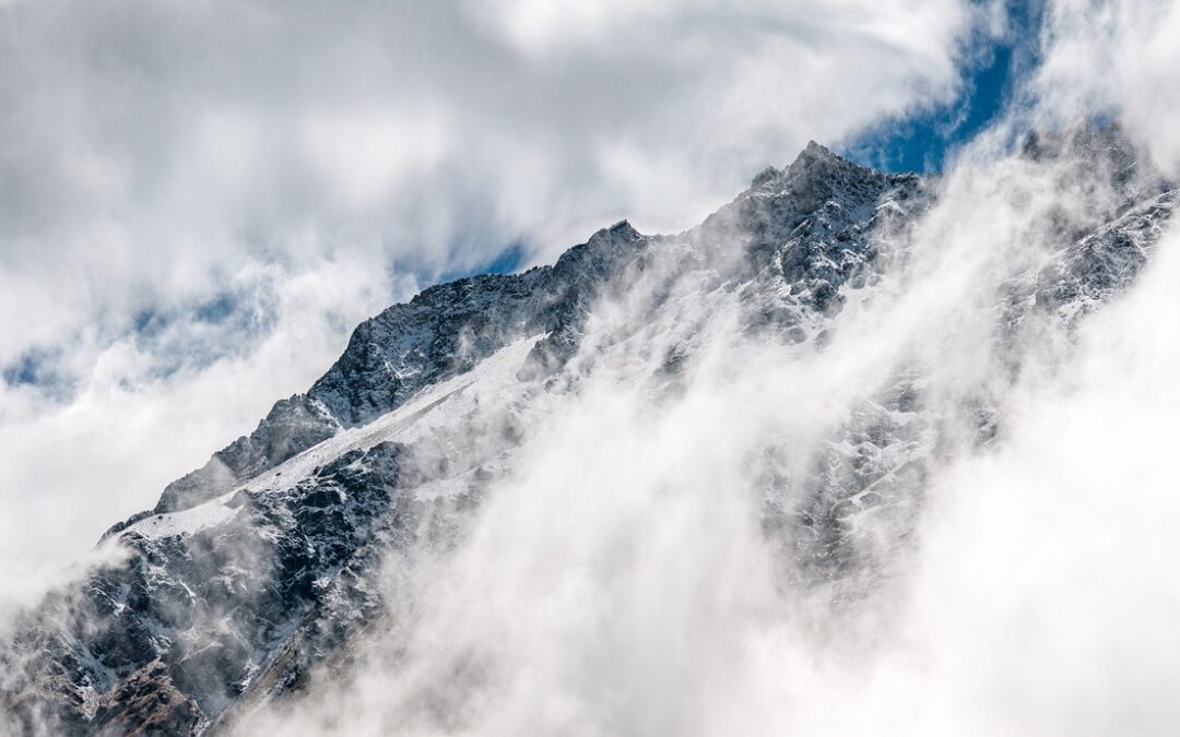 Snowcat Skiing Steamboat Springs Blog ~ Unleash Winter’s Wonders: Snowcat…