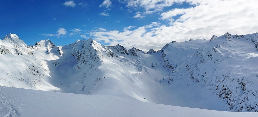 Best Time For Snowcat Skiing In Steamboat – Unleash Your…