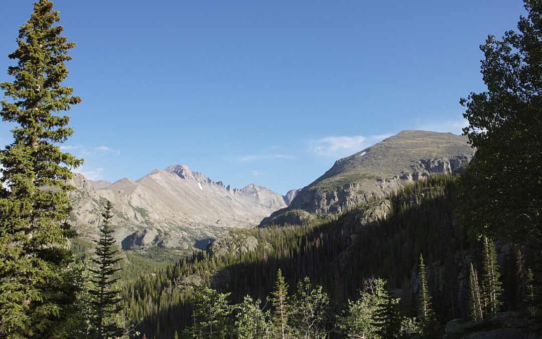 Snowcat Skiing Colorado Rockies – Escape To The Powder Paradise:…