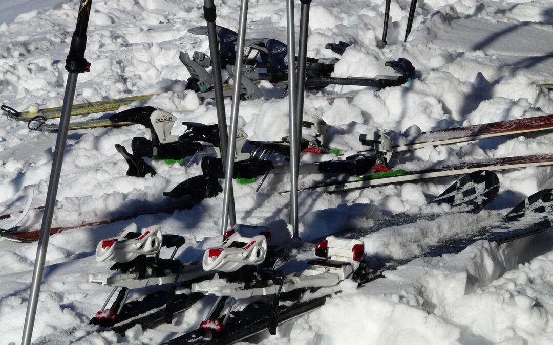 Steamboat Springs Backcountry Snowcat Adventures / Unleash The Powder: Your…